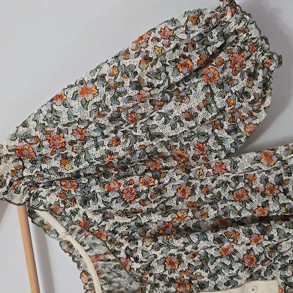 Free People Astra Peasant Swing Top Size S Daisy Floral Open Knit Puff Henley - Picture 6 of 13